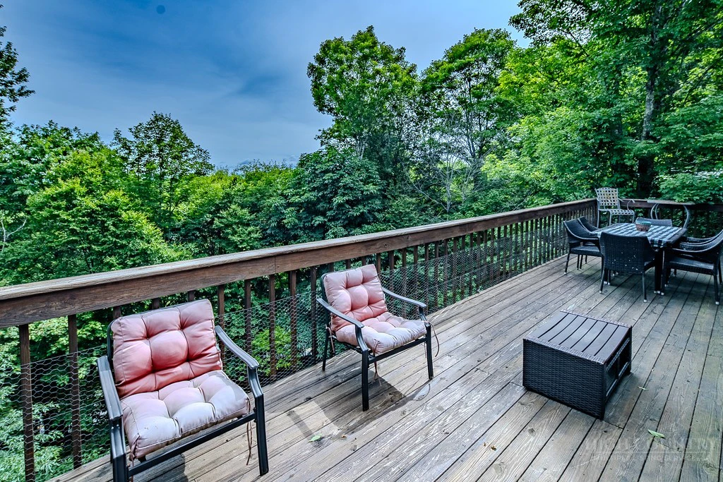 Image number 11 for the current listing