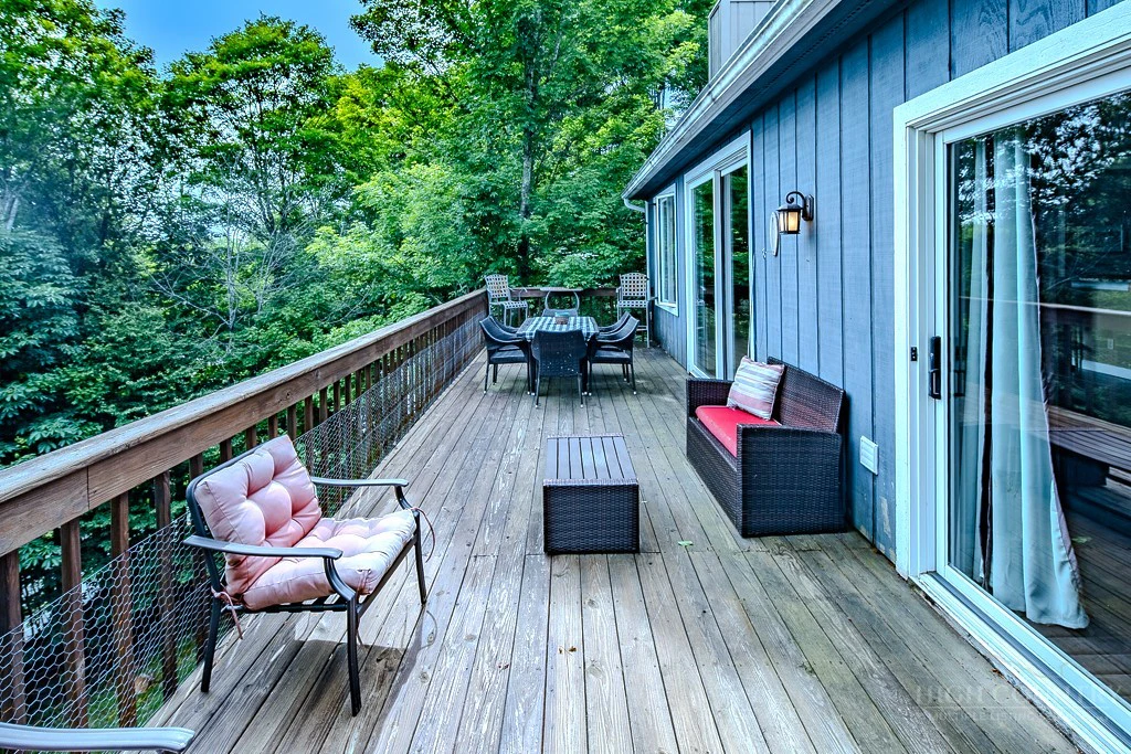 Image number 12 for the current listing