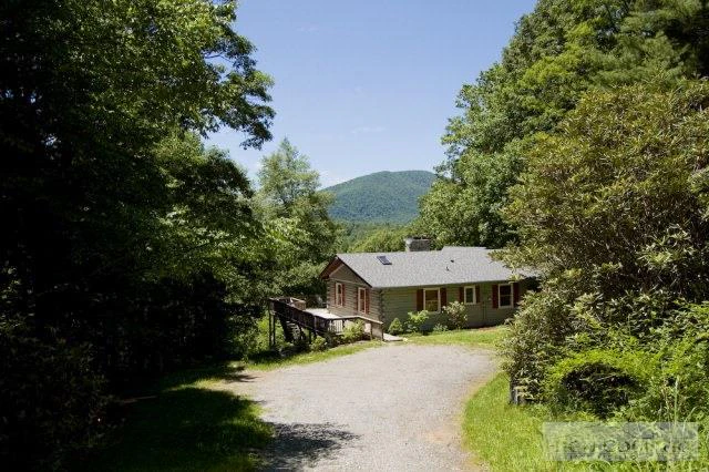 Image number 11 for the current listing