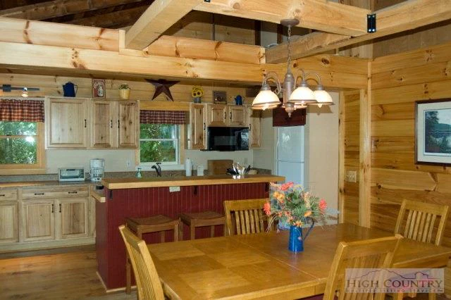 Image number 6 for the current listing