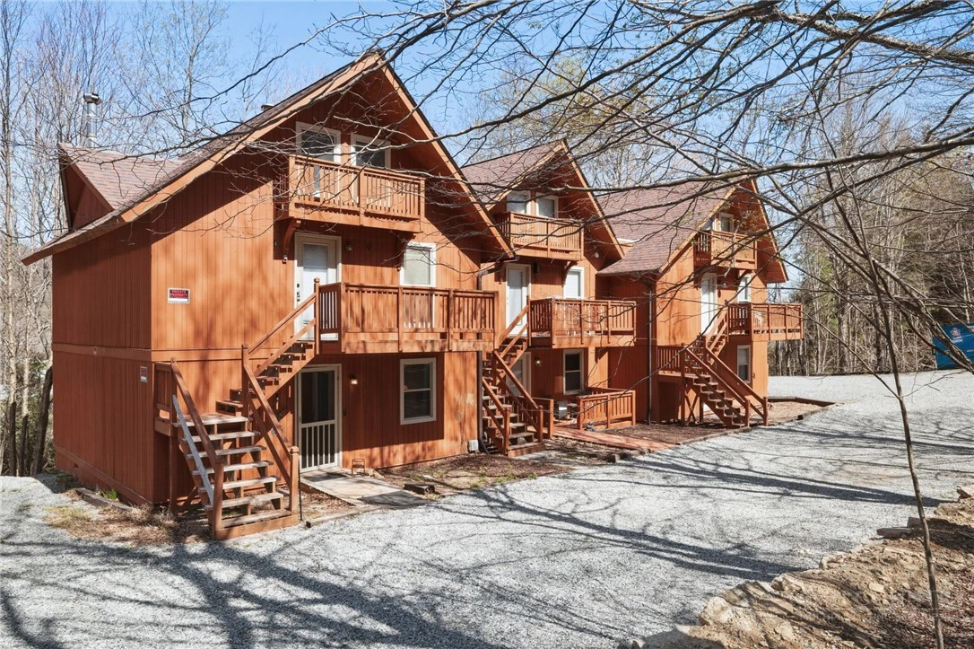 Image number 9 for the current listing