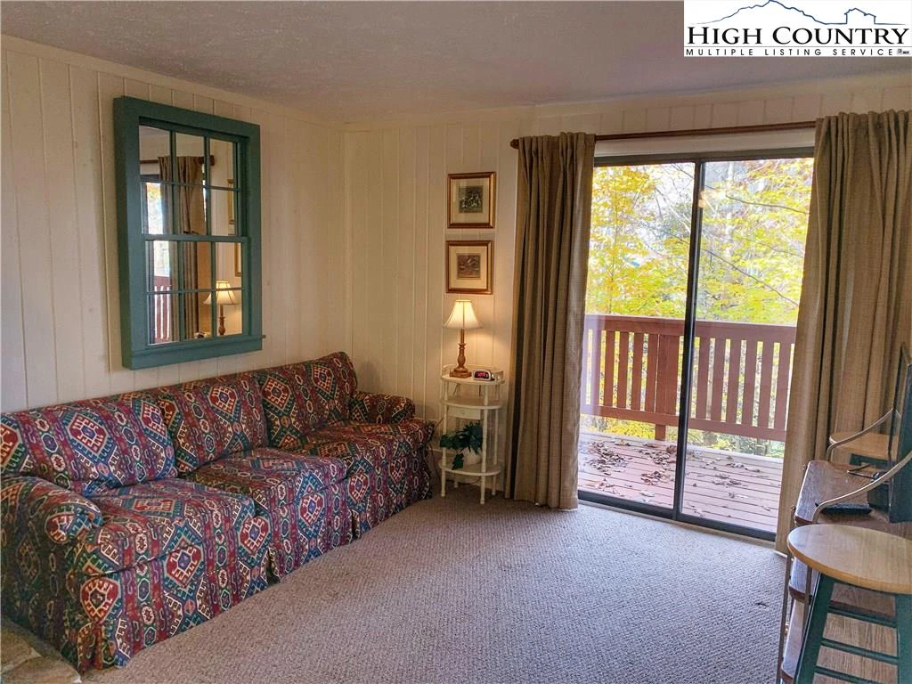 Image number 2 for the current listing