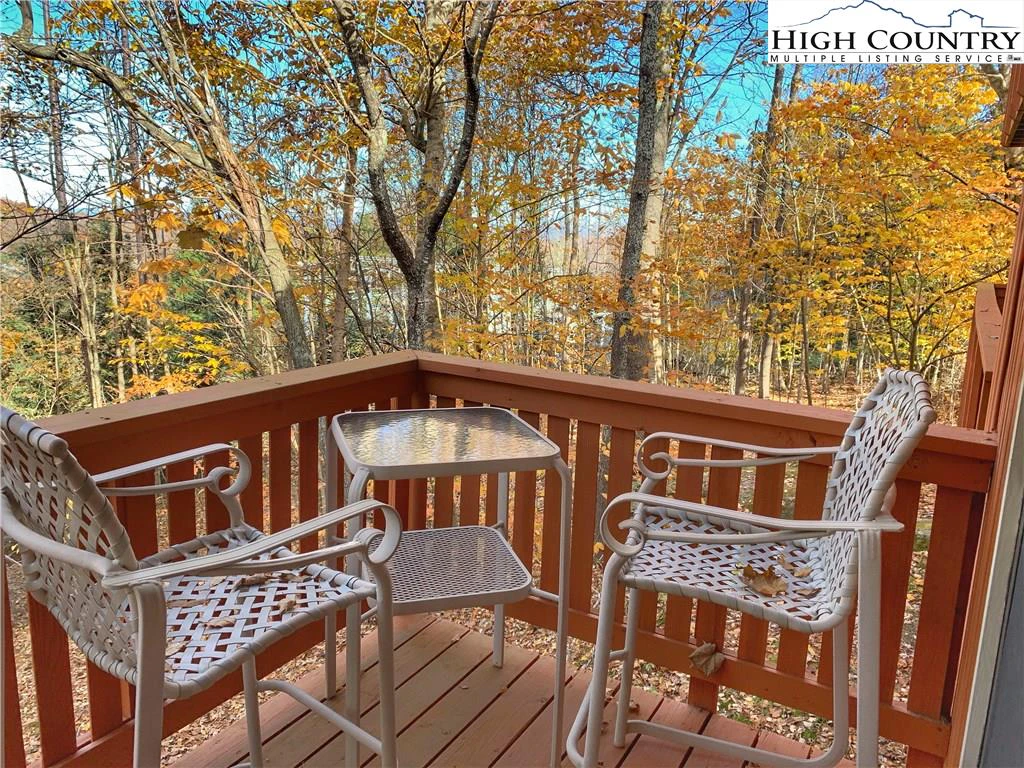 Image number 5 for the current listing