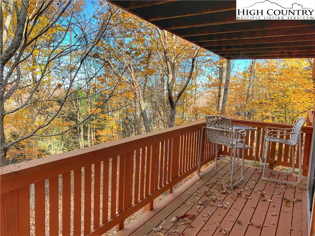 Image number 4 for the current listing