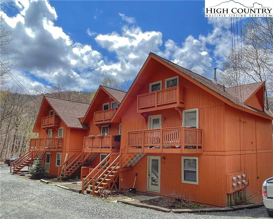 Image number 1 for the current listing