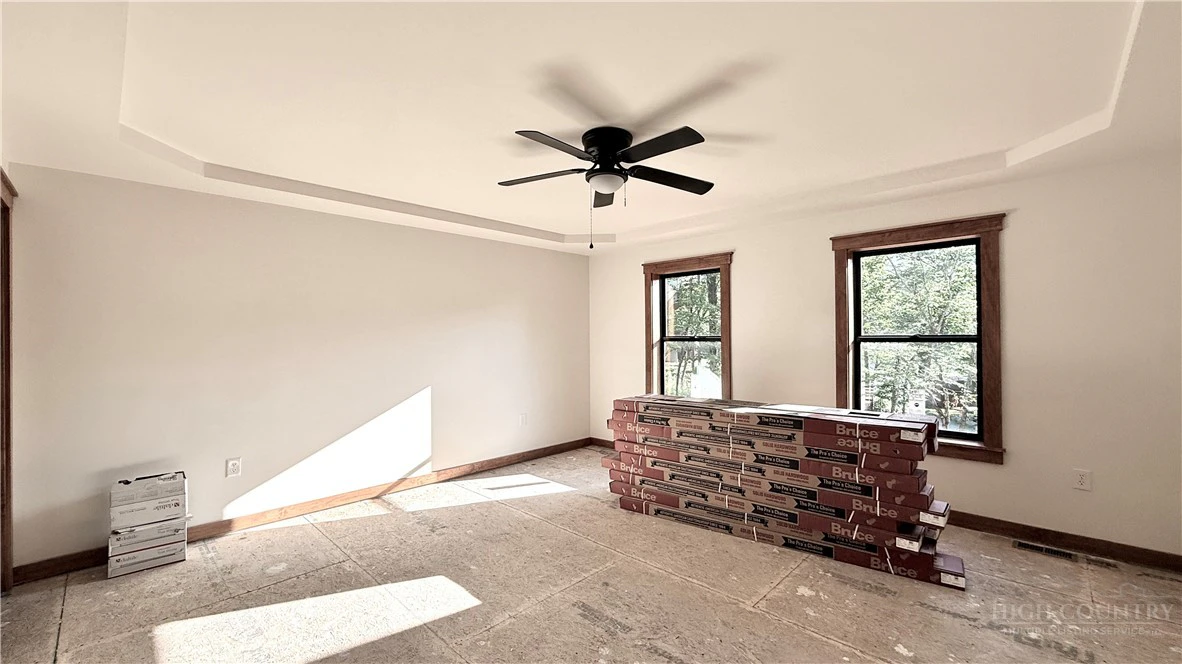 Image number 5 for the current listing