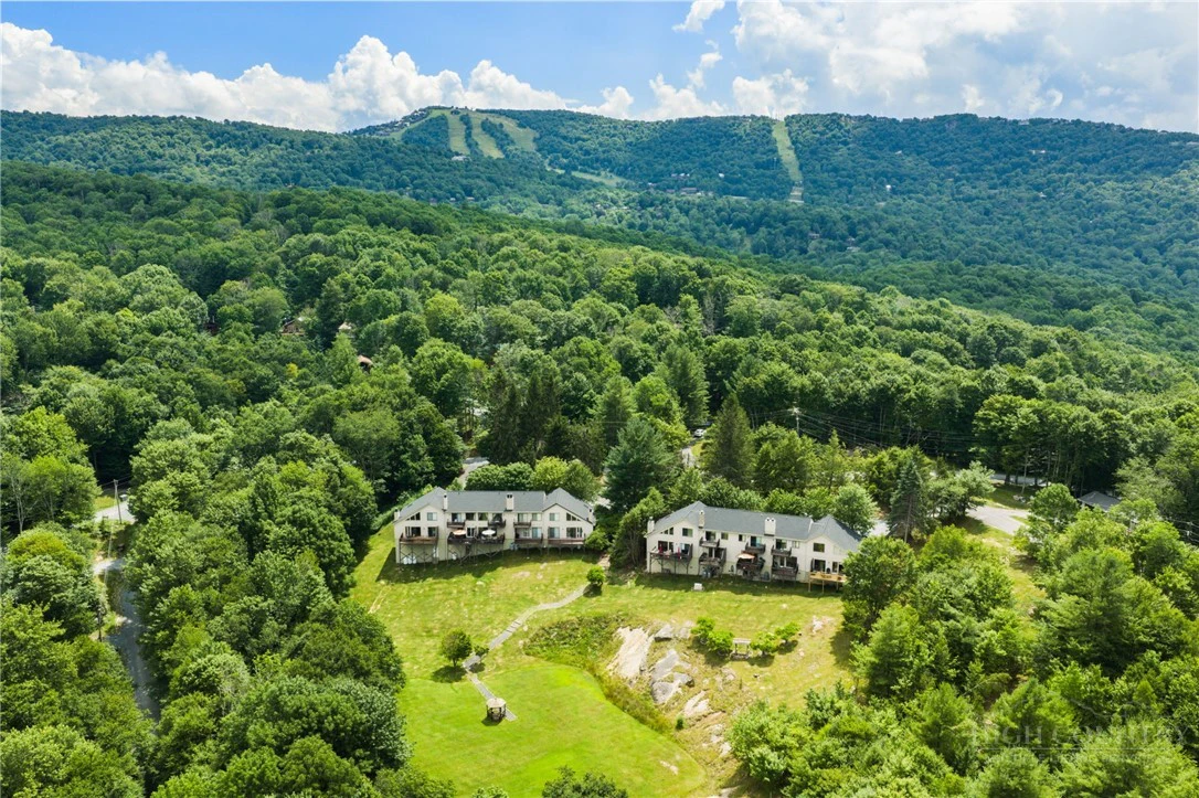 Image number 3 for the current listing