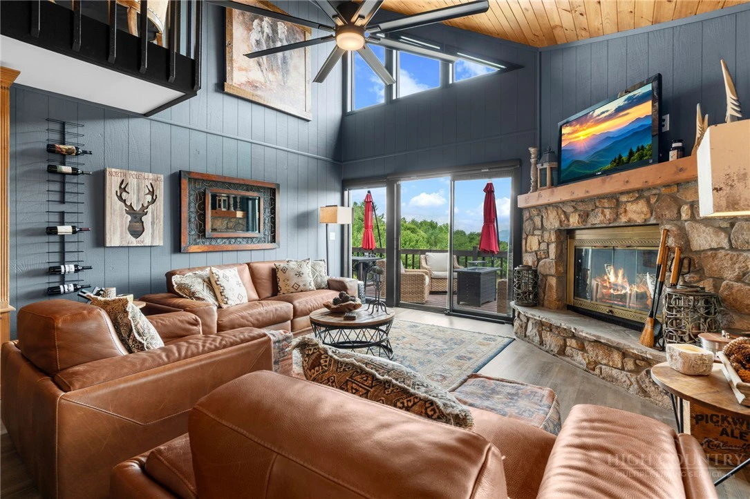 Image number 6 for the current listing