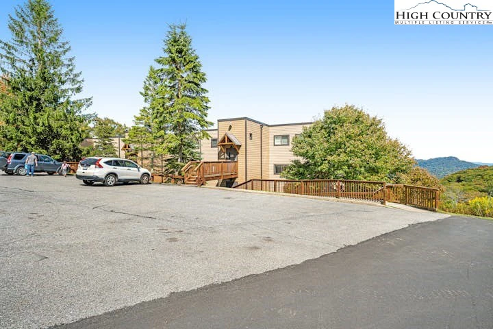 Image number 3 for the current listing