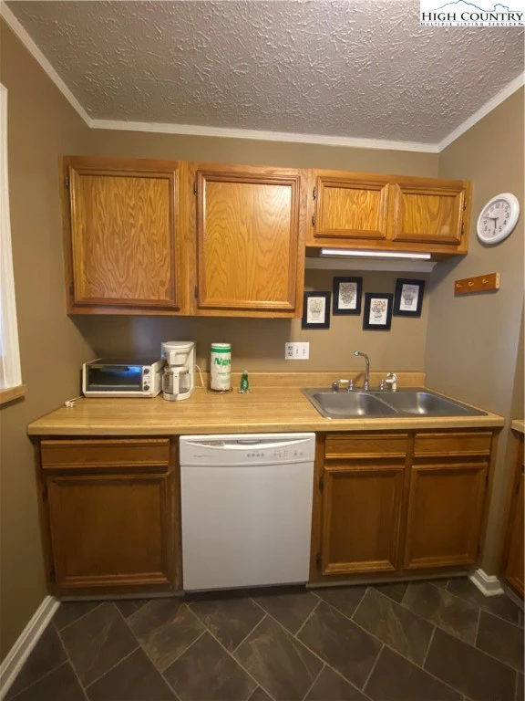 Image number 8 for the current listing