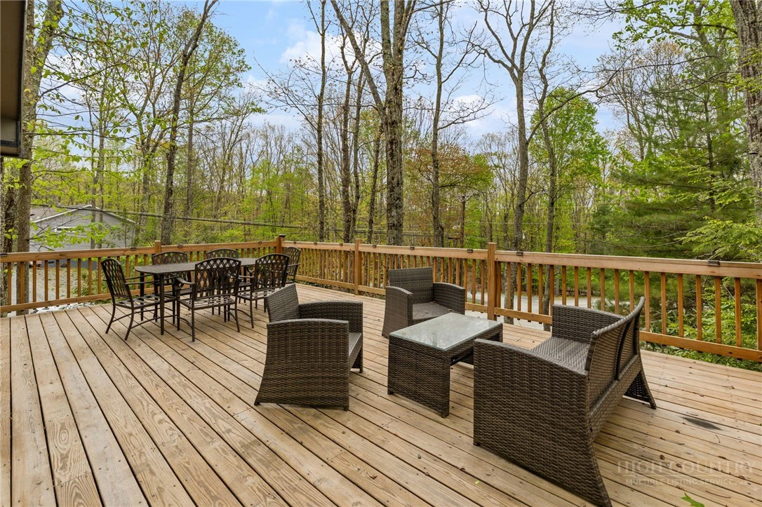 Image number 7 for the current listing