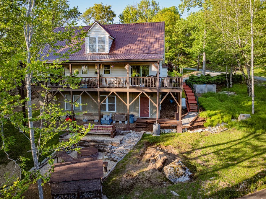 Image number 19 for the current listing