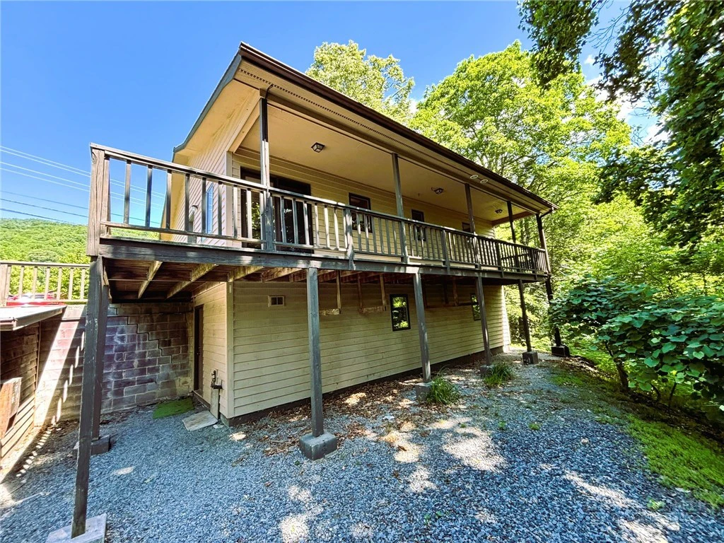 Image number 22 for the current listing