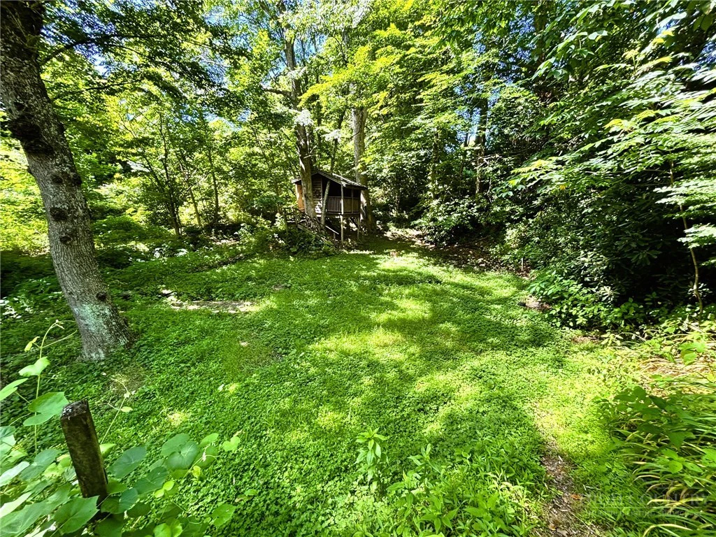 Image number 28 for the current listing