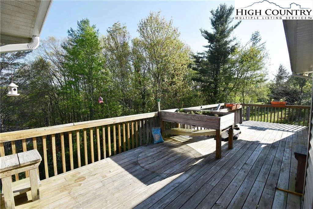Image number 3 for the current listing