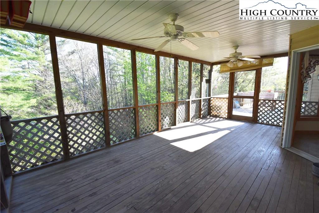 Image number 6 for the current listing