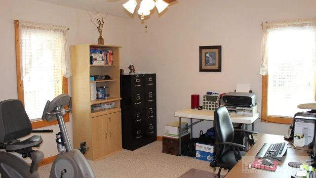 Image number 21 for the current listing