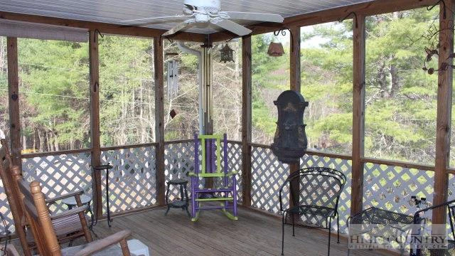 Image number 3 for the current listing