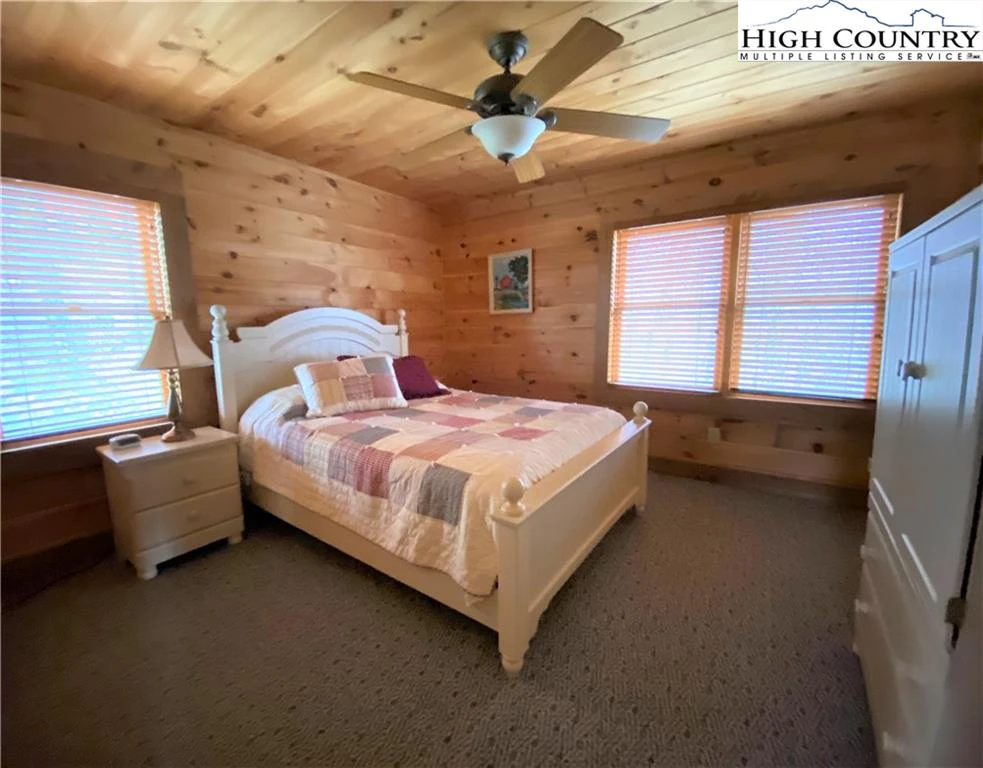 Image number 7 for the current listing