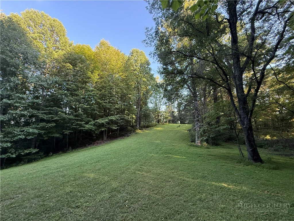 Image number 9 for the current listing