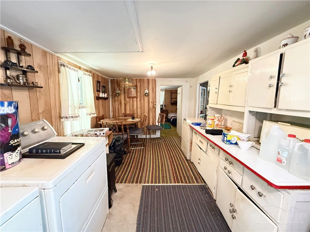 Image number 17 for the current listing