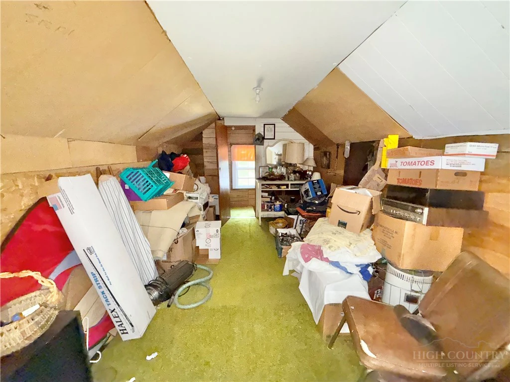Image number 21 for the current listing