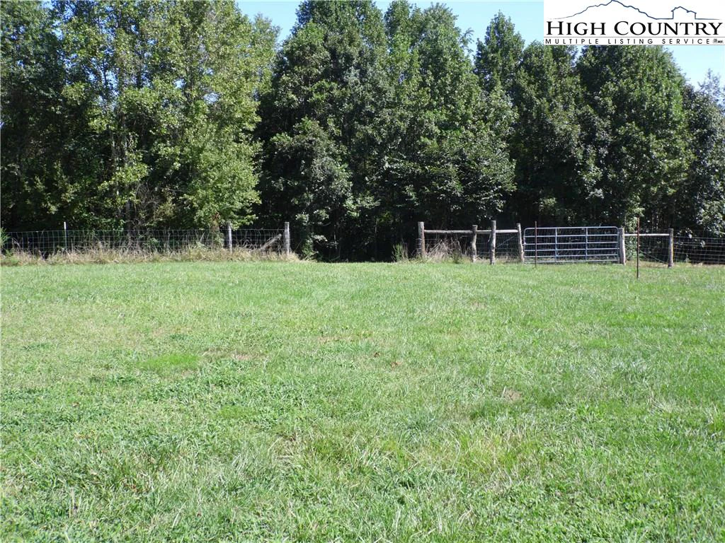 Image number 6 for the current listing