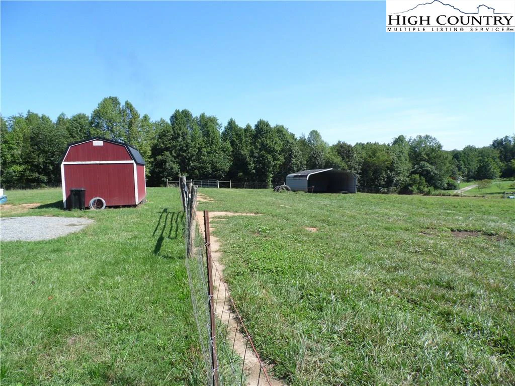 Image number 5 for the current listing
