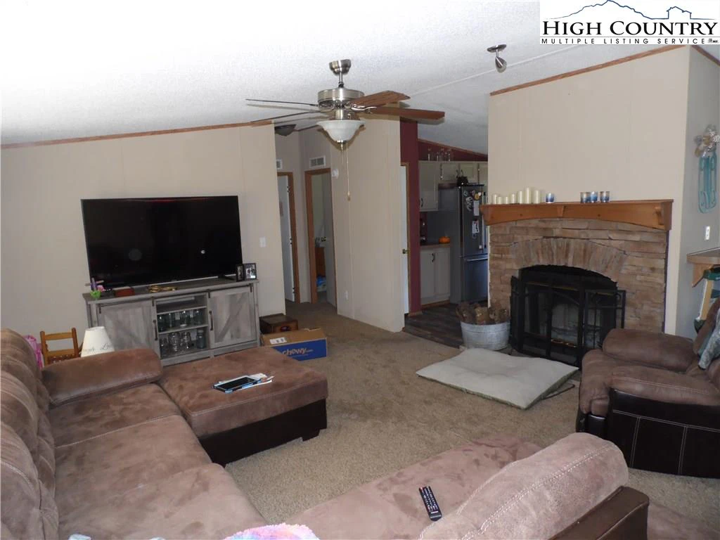 Image number 20 for the current listing