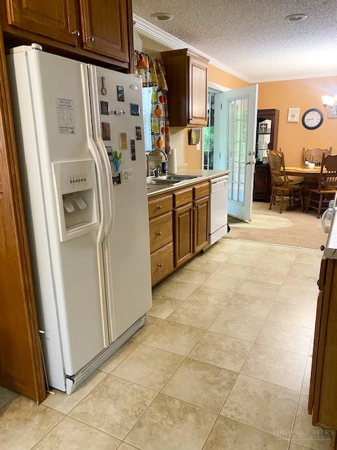 Image number 4 for the current listing