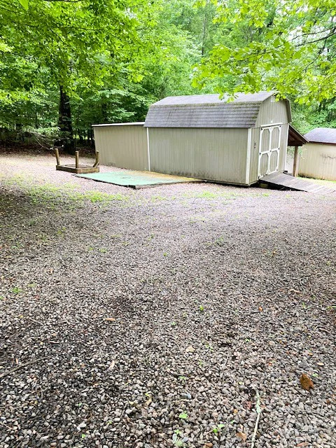 Image number 21 for the current listing