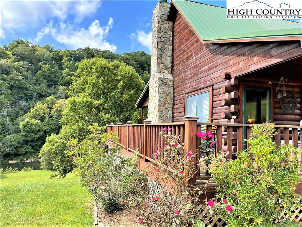 Image number 1 for the current listing