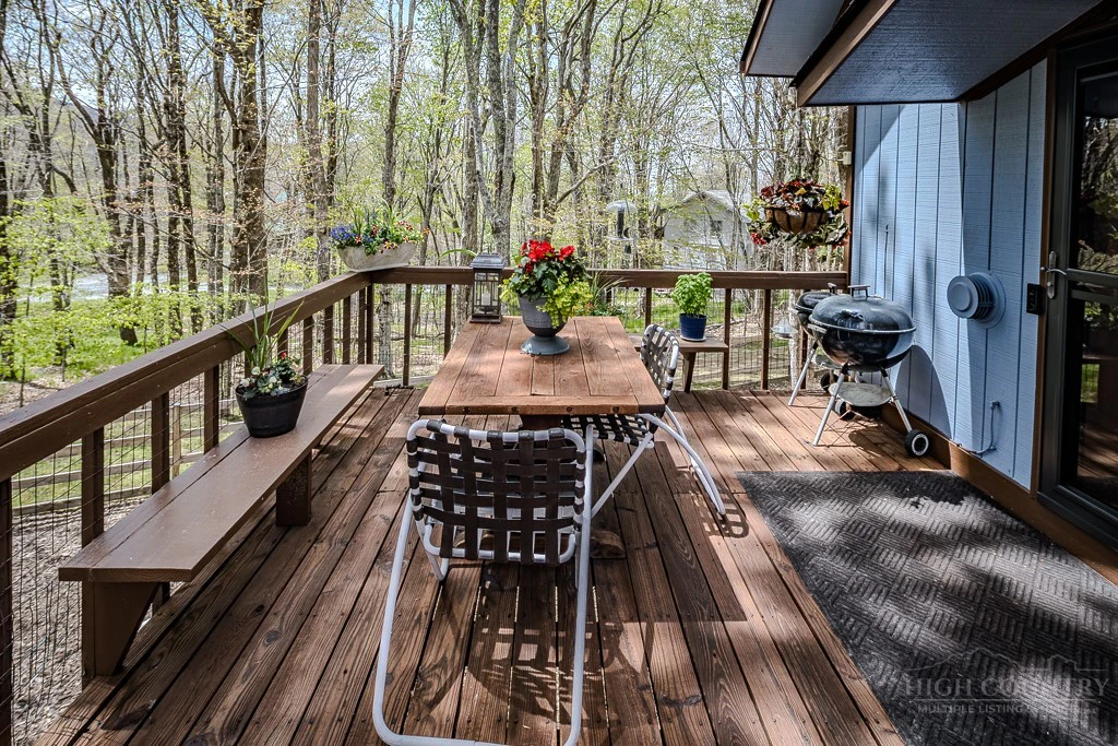 Image number 6 for the current listing