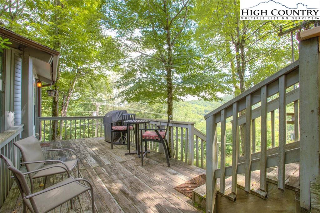 Image number 6 for the current listing