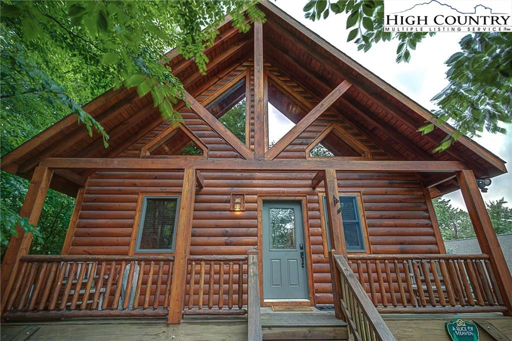 Image number 1 for the current listing