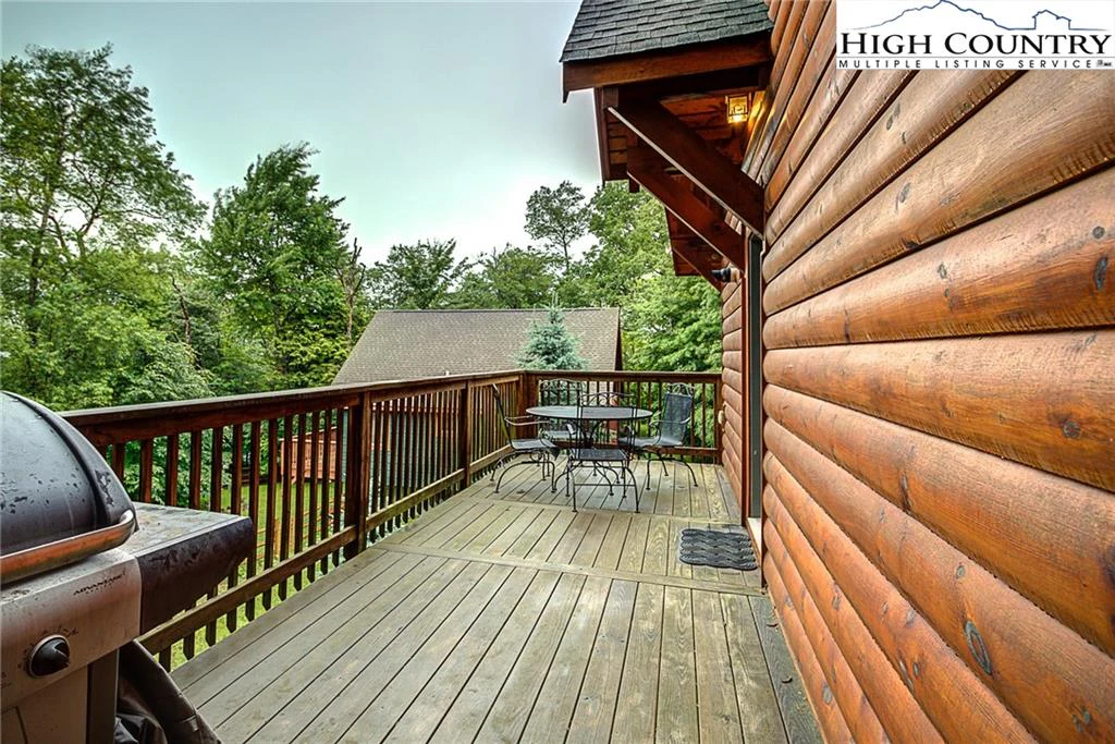 Image number 5 for the current listing