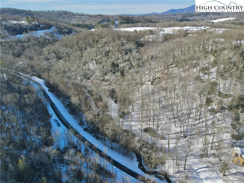 Image number 16 for the current listing