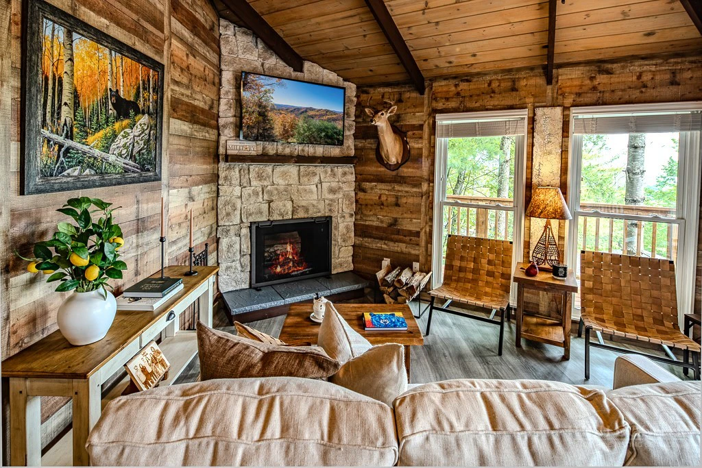 Image number 1 for the current listing