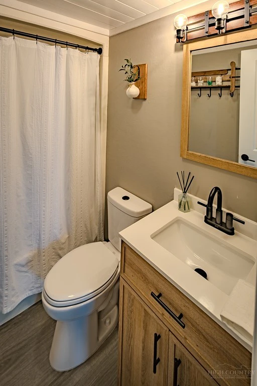 Image number 10 for the current listing