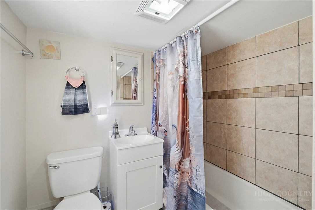 Image number 6 for the current listing