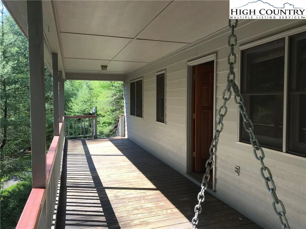 Image number 2 for the current listing