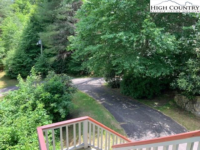 Image number 8 for the current listing