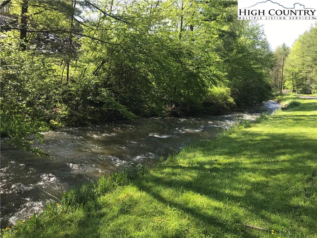 Image number 4 for the current listing