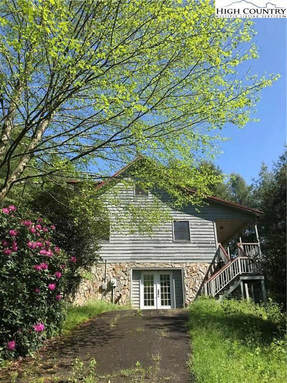 Image number 25 for the current listing