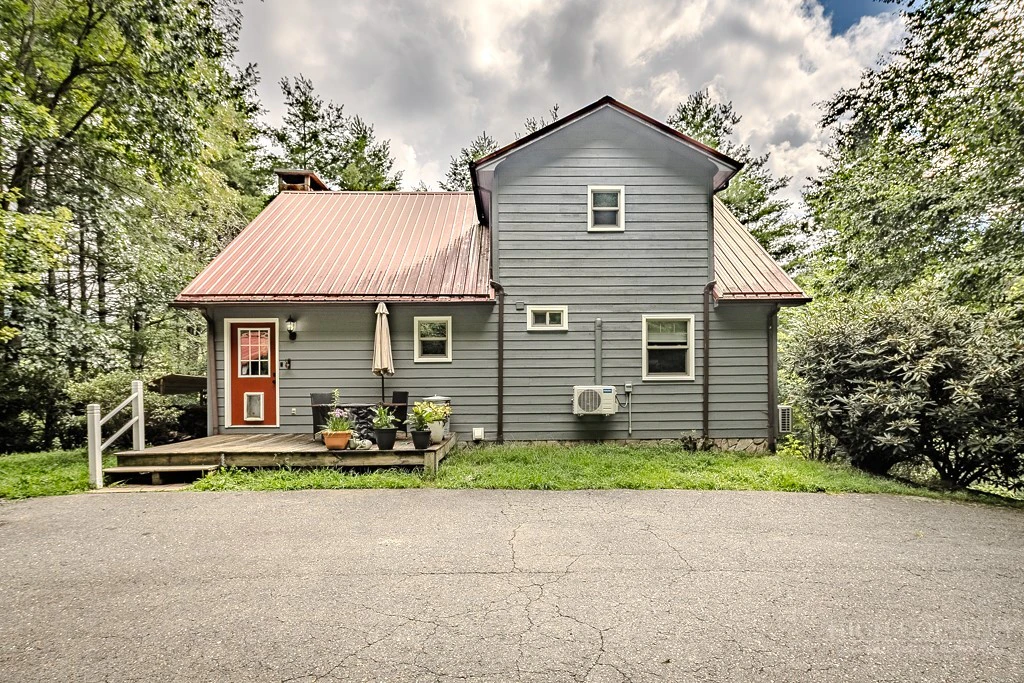 Image number 2 for the current listing