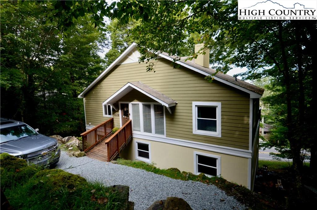 Image number 18 for the current listing