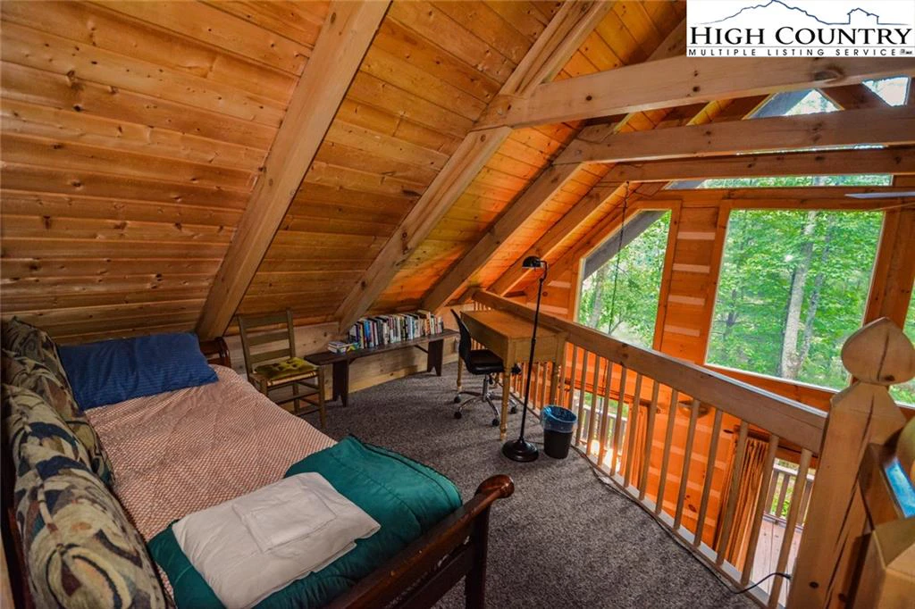Image number 3 for the current listing