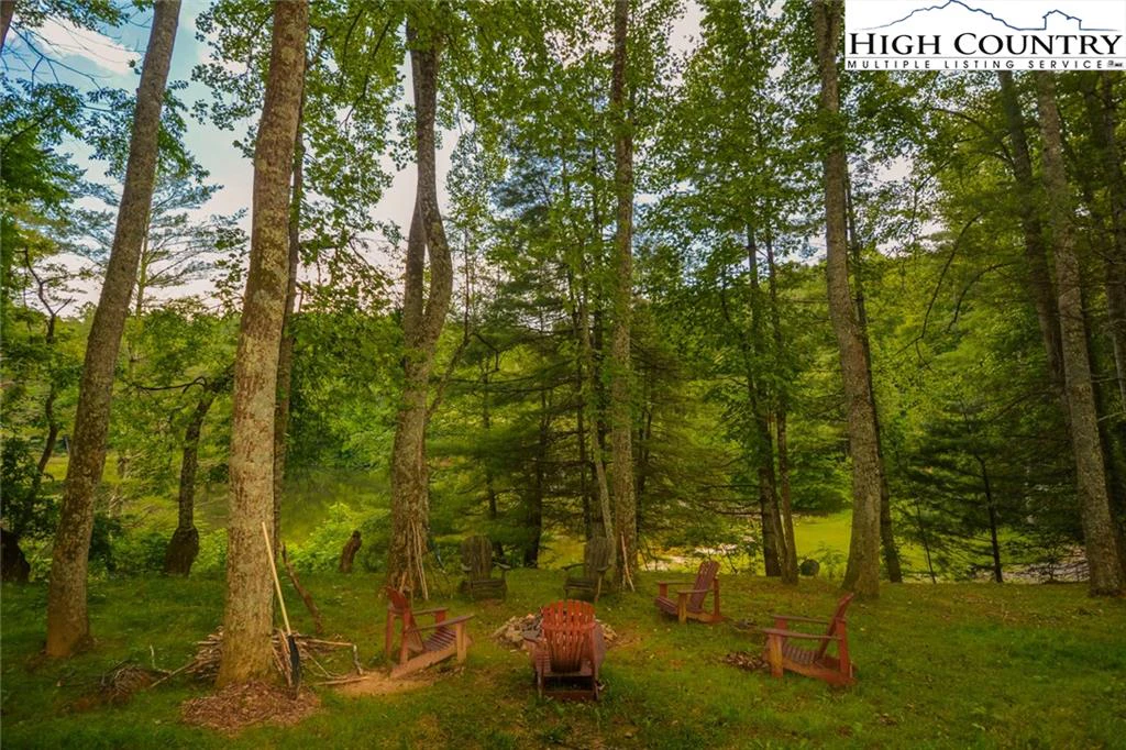 Image number 7 for the current listing