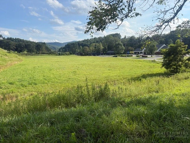 Image number 5 for the current listing