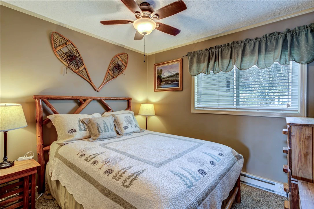 Image number 10 for the current listing